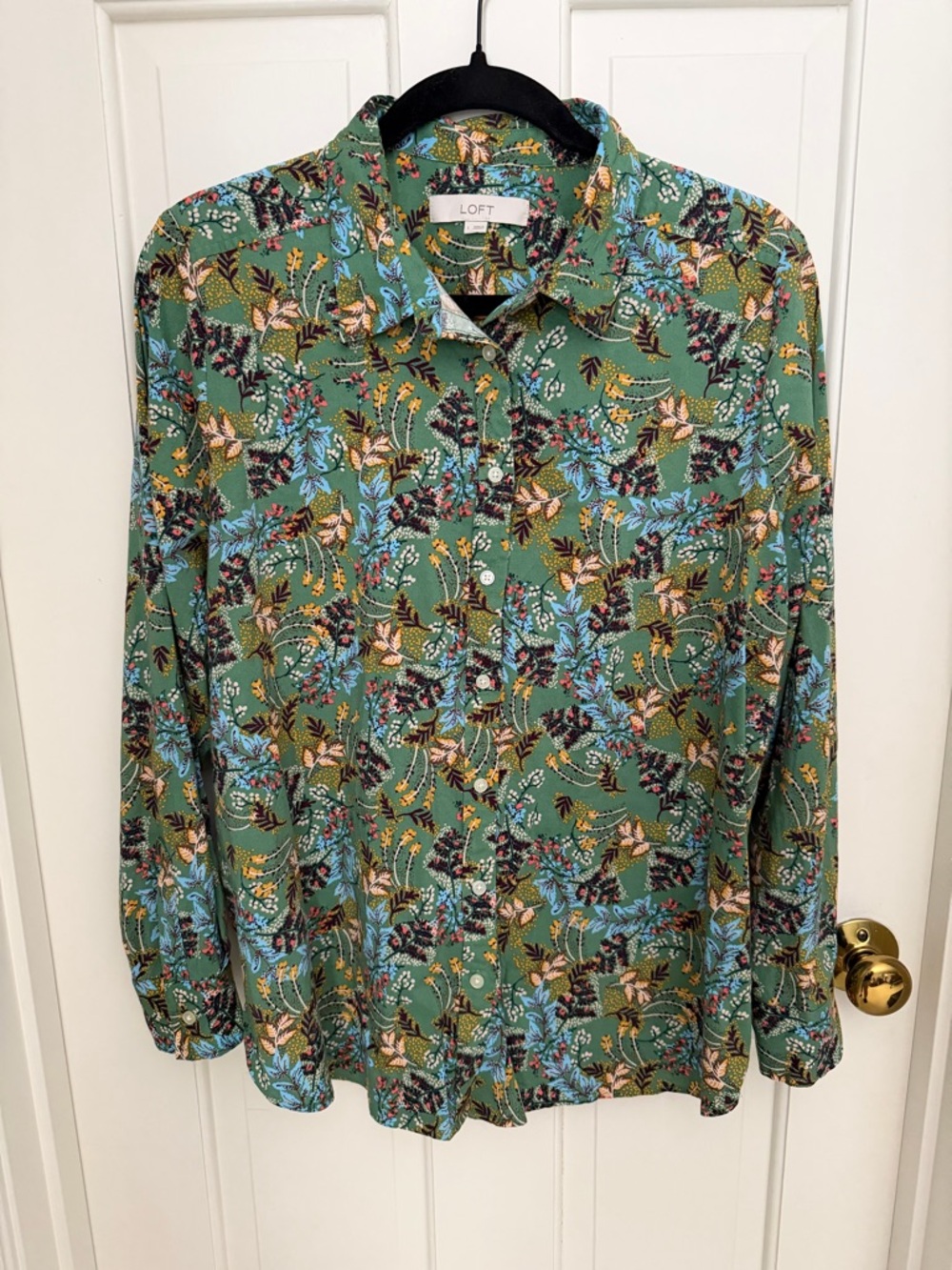 LOFT Green Floral-Print Button Down Shirt